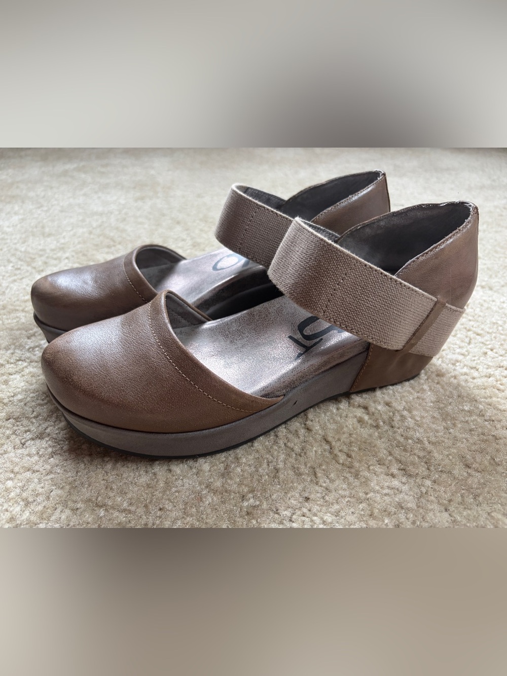 OTBT Brown Tan Wedge Sandals with Elastic Strap